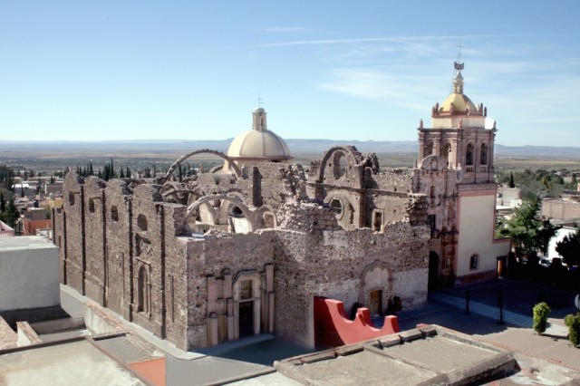 PARROQUIA DE SAN MATIAS PINOS cambiar por pinos mezcal